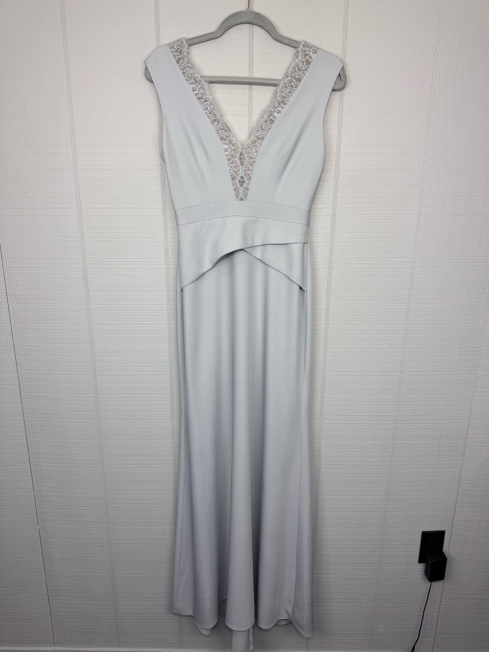 NWT BCBGMAXAZRIA Alyza Blue Formal Evening Dress Lace V-neck Surplice Waist - Picture 2 of 9